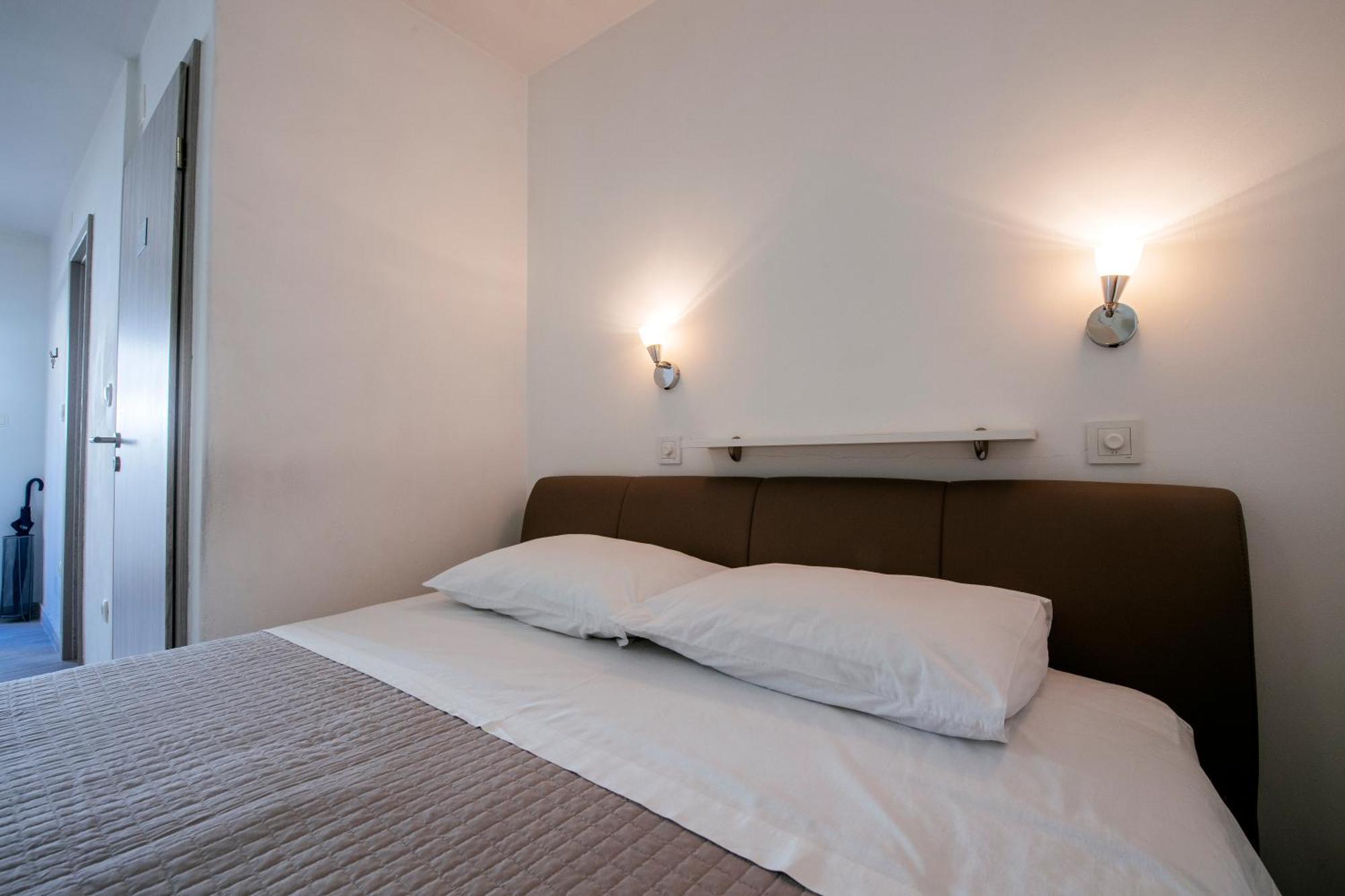 Apartmani Ema Zadar Ngoại thất bức ảnh